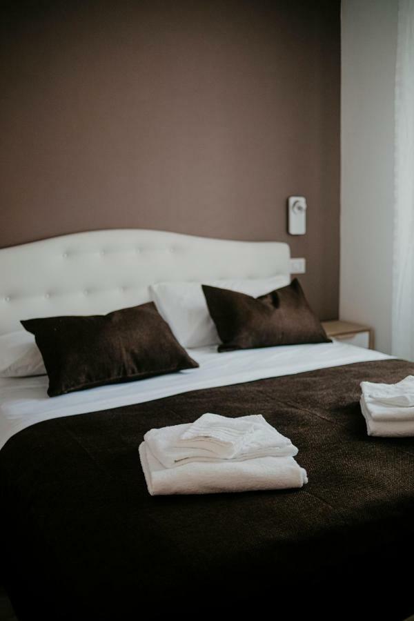Nannare' Rooms Reggio Emilia Exterior photo